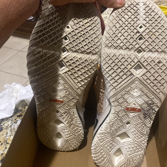 Nike
LeBron 18 "Multi Animal Print" sneakers - Picture 10 of 15